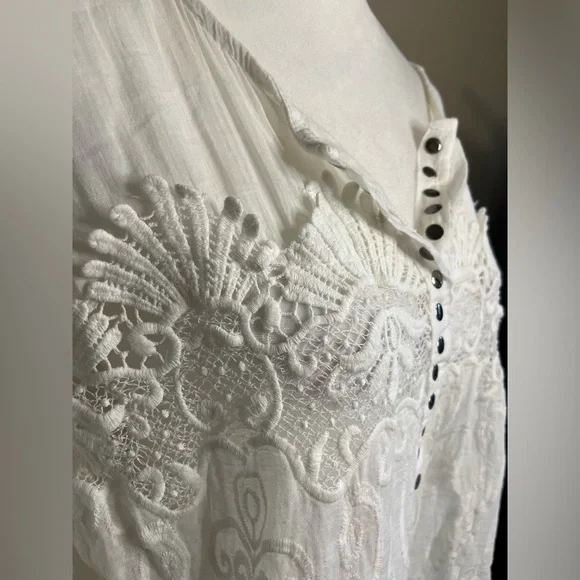 New Collection White Lace and Cotton Blouse - Picture 6 of 8